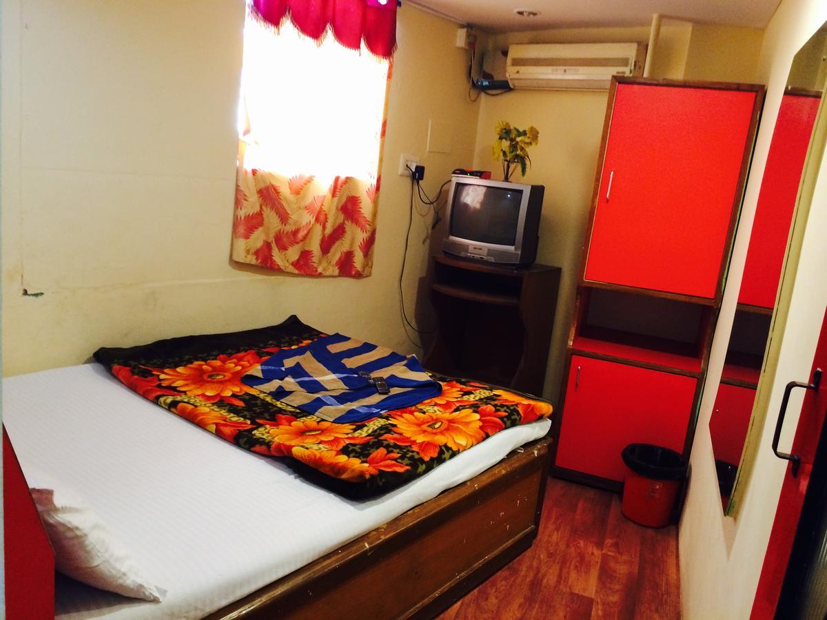 Hotel Green Land Μπανγκαλόρ Εξωτερικό φωτογραφία